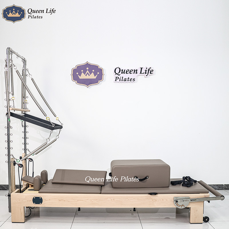 SRP01PM-1 Pilates reformer with half tower